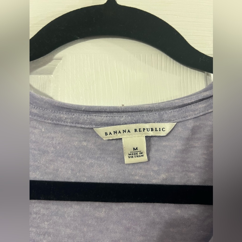 Purple (lavender) BANANA REPUBLIC slub tee M - Picture 2 of 3